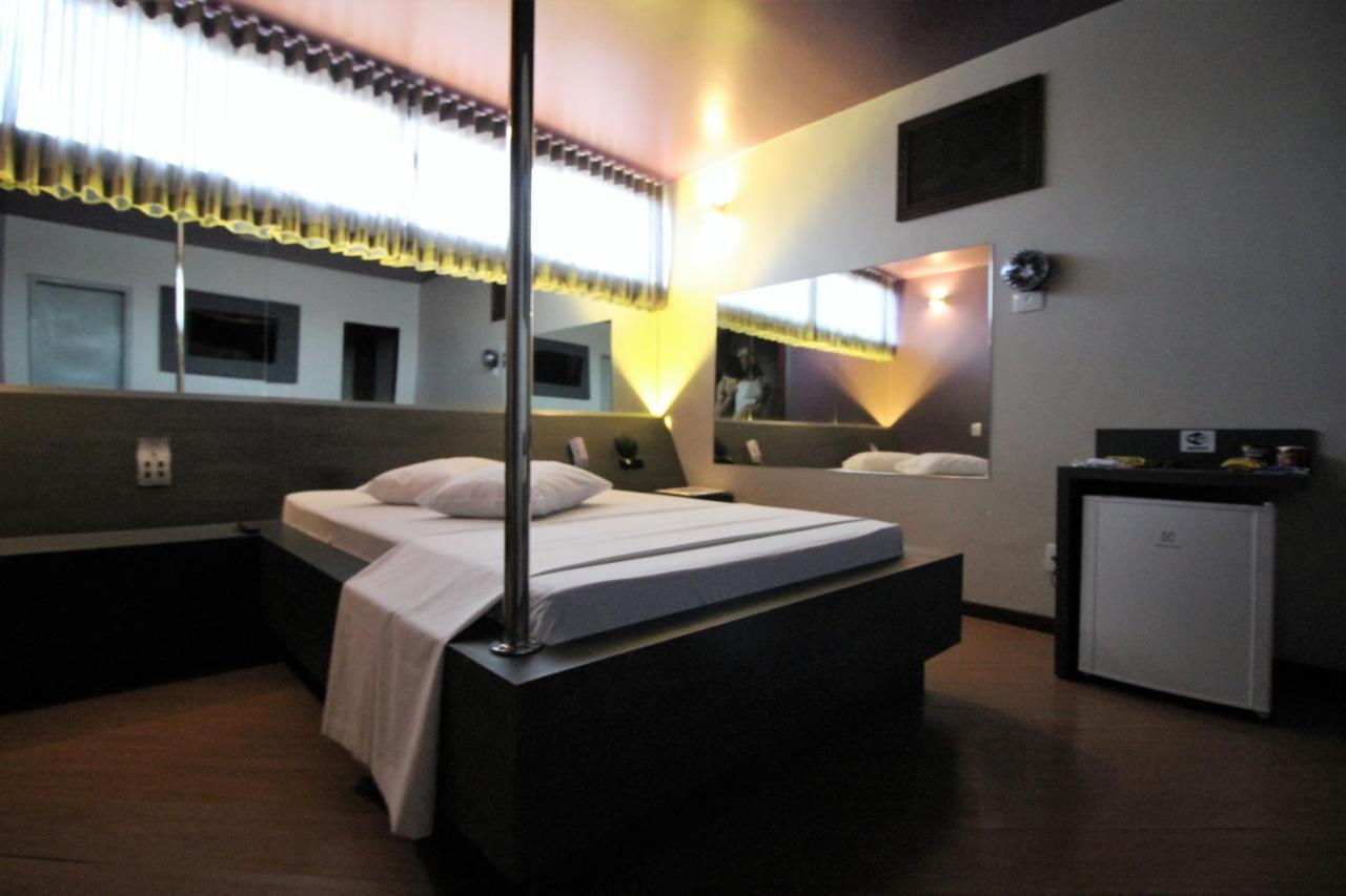 Status Motel Belo Horizonte Eksteriør bilde